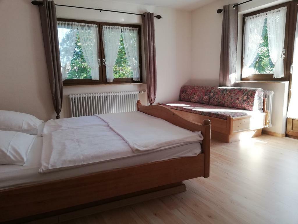 Gaestehaus Roessle Rötenbach Esterno foto